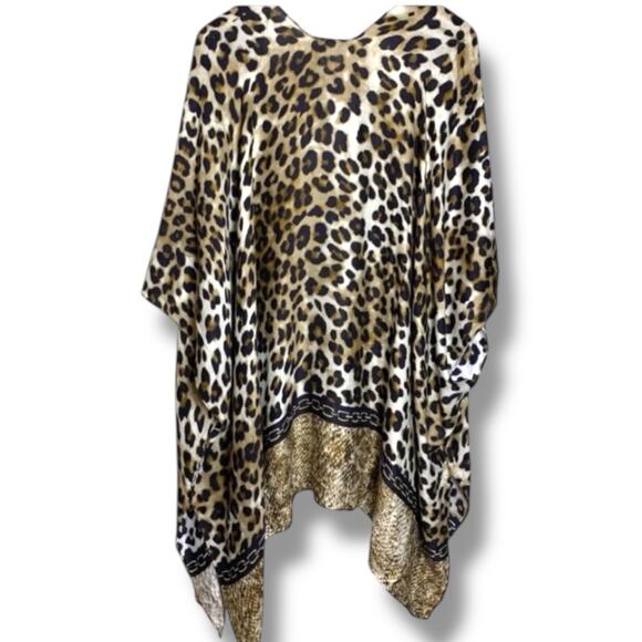 Chico's Wrap NWT Women's Size One Size Leopard Fusion Ruana Poncho Animal Print - Picture 3 of 6